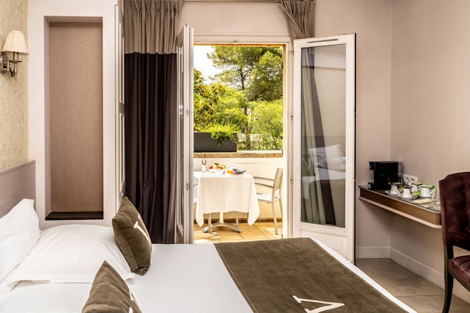 Deluxe Room with Breakfast