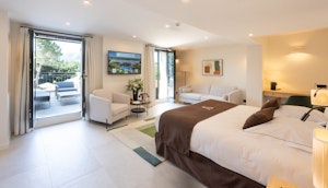 Prestige Suite