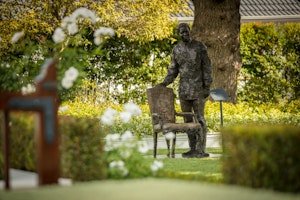 Mandela By Egon Tania