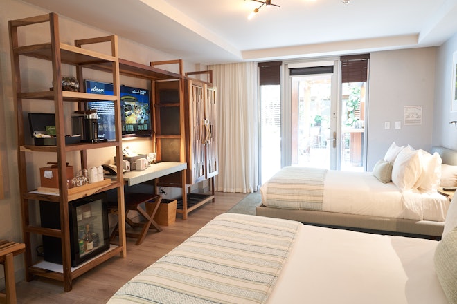 Pool Double Room - Bedroom