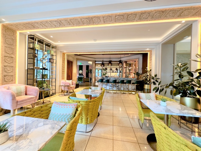 Lobby Bar