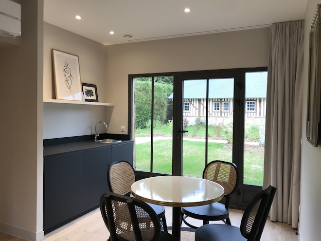 Suite - Dining Area