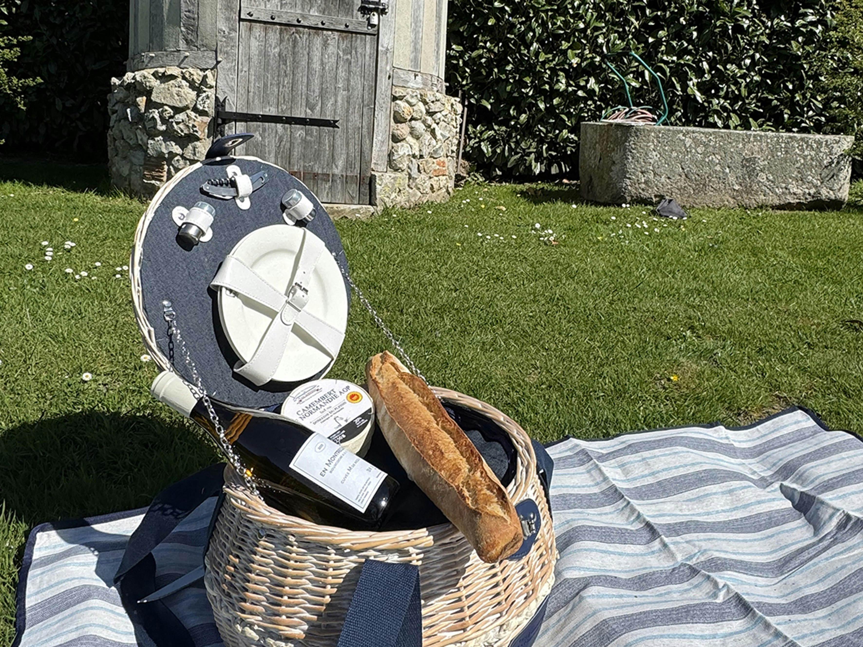 Outdoor Food and Drinks