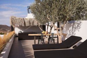 Design Suite Hot Tub Outdoor Lounge