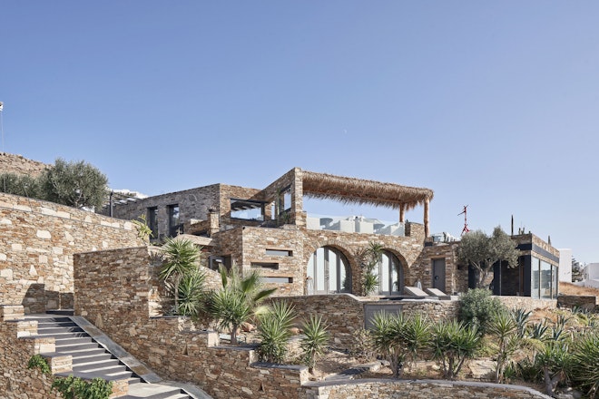 Liostasi Views