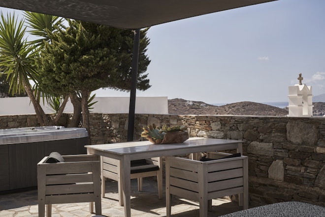 Deluxe Suite with sharing pool and Hot Tub