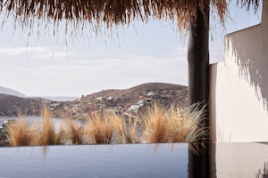 Design Suite Hot Tub Outdoor Views