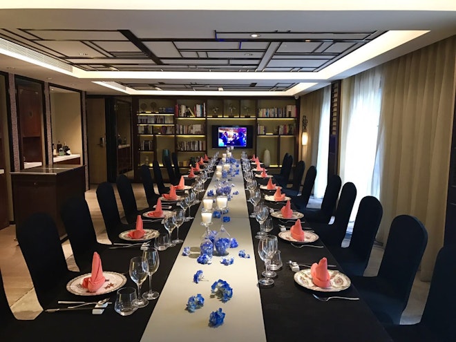 Lounge Long Table