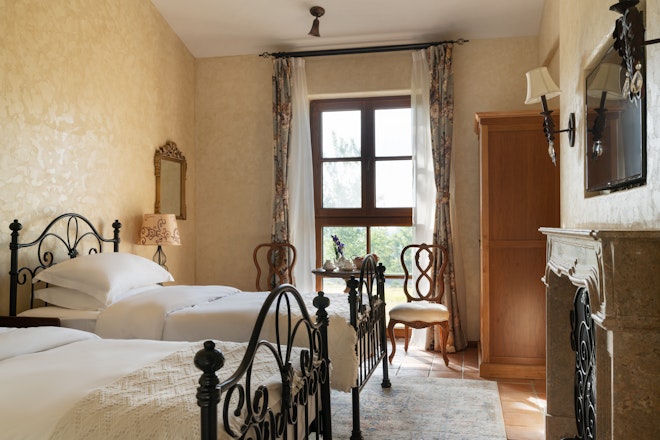 Marselan Country View Twin Room - Bedroom