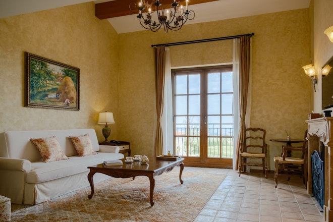 Chardonnay Sea View Duplex Family Room - Living Area