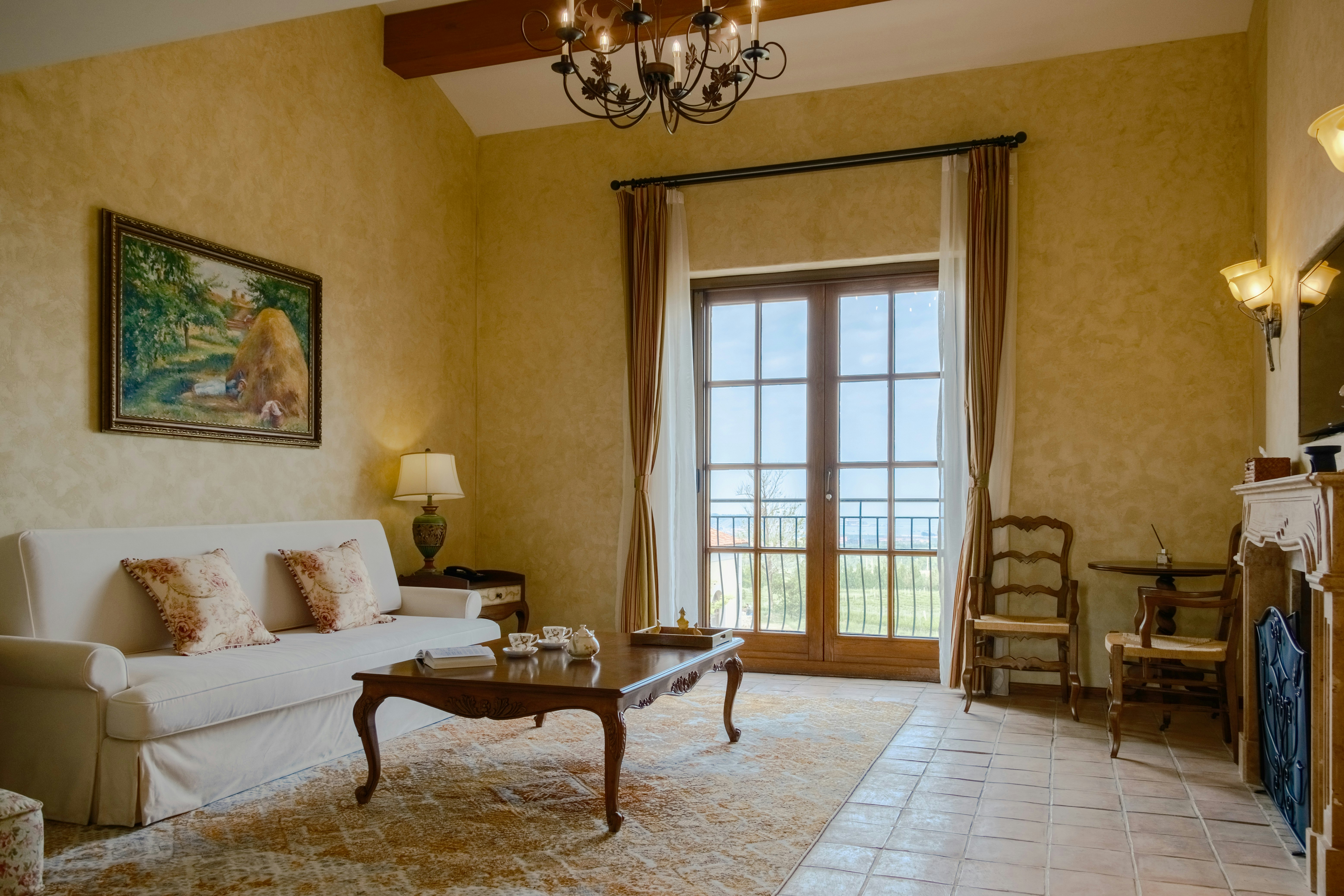 Chardonnay Sea View Duplex Family Room - Living Area