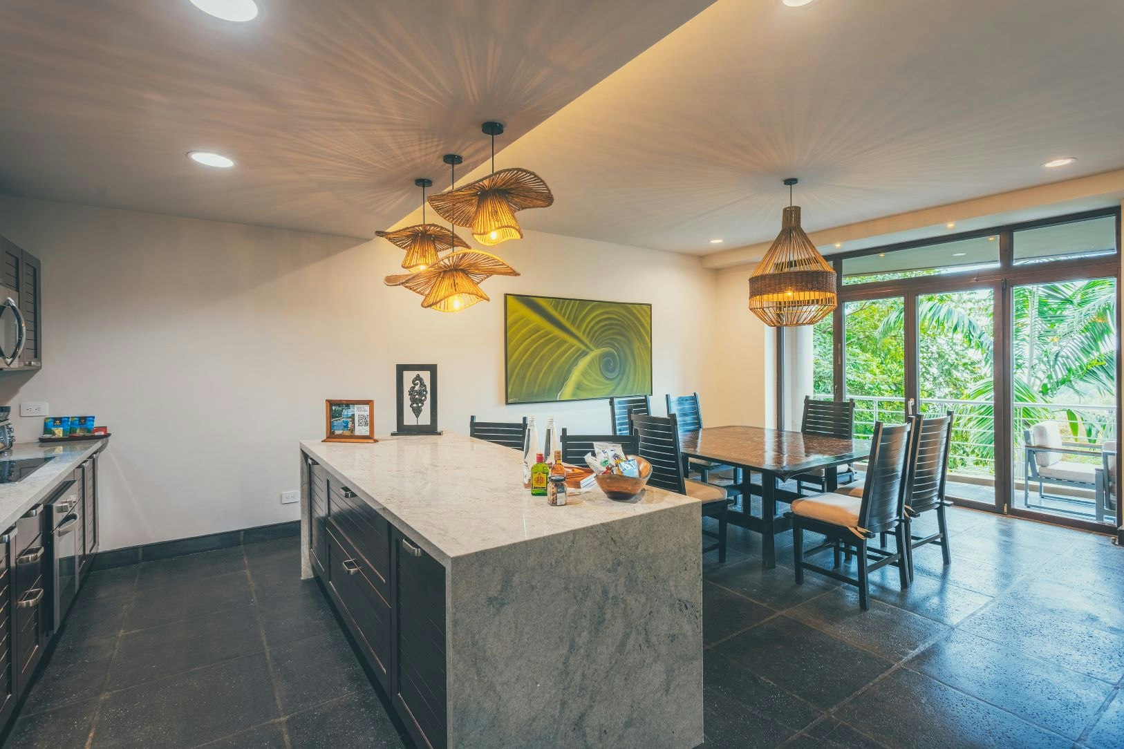 Treetop Ocean View Suite - Kitchen