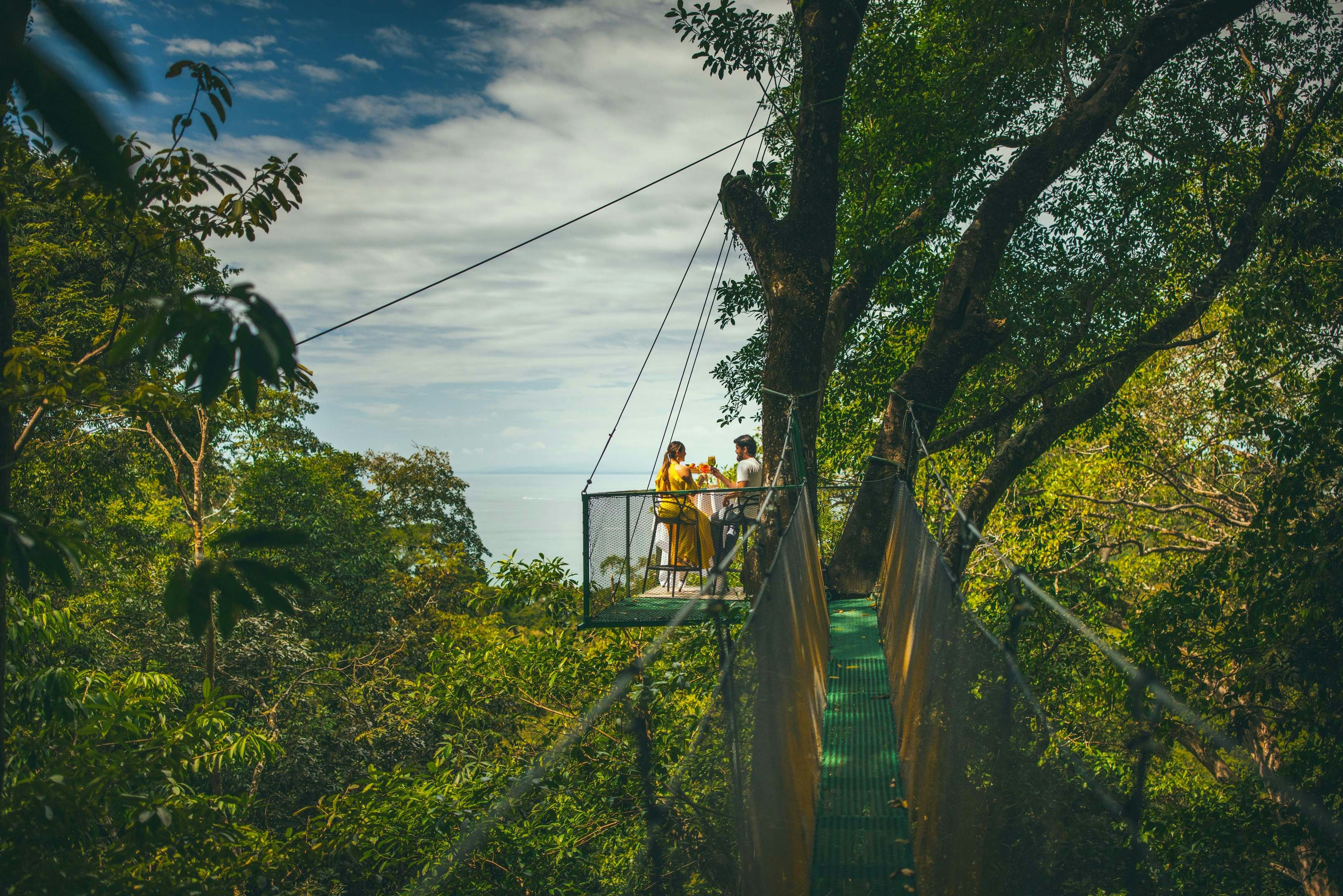 Los Altos Resort Couple eating in the tree