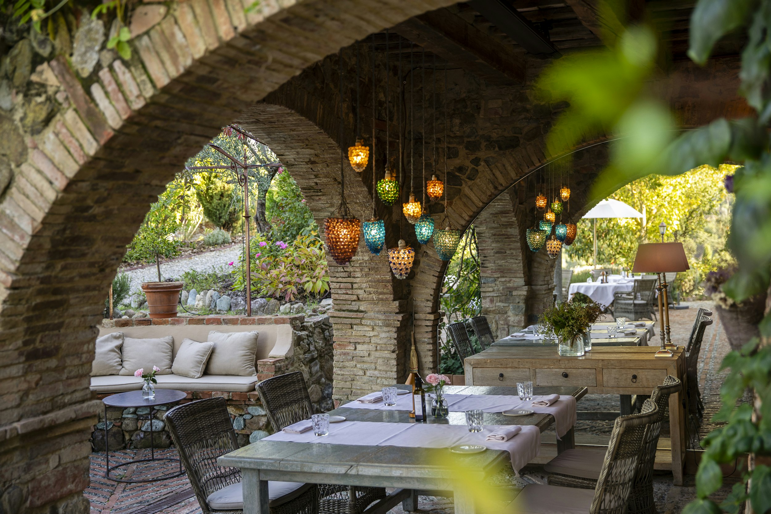 Restaurant Terrace Mirror