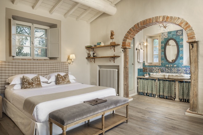 Deluxe Room - Bedroom