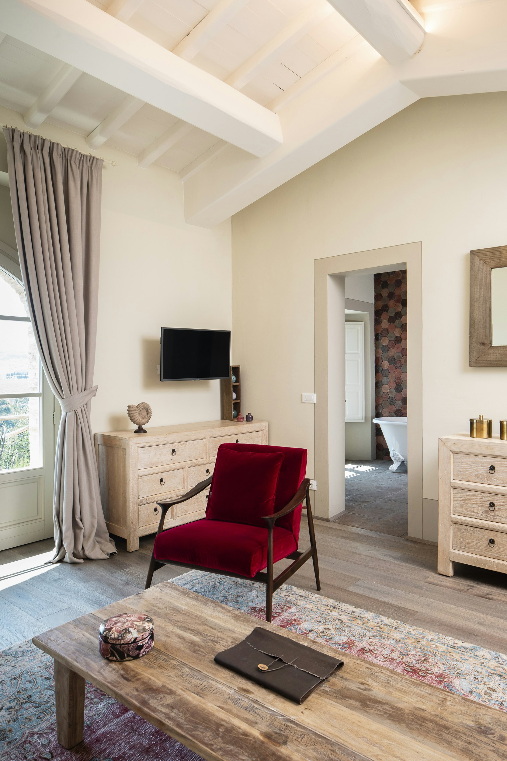 Grand Suite - Living Area