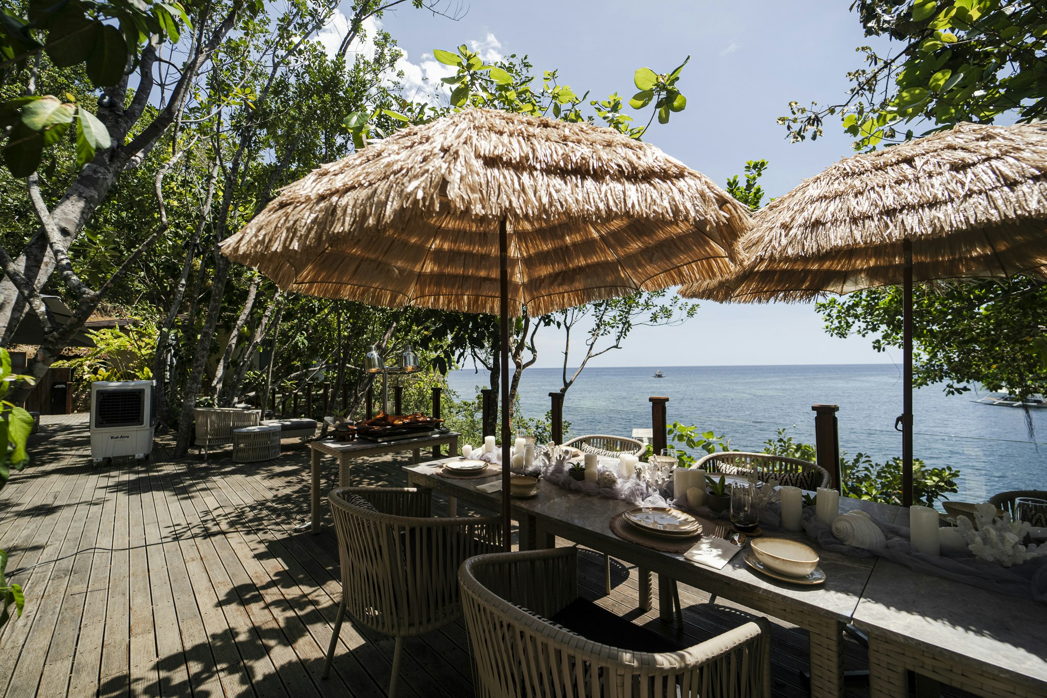 Lunch at Hunas Sunset Deck