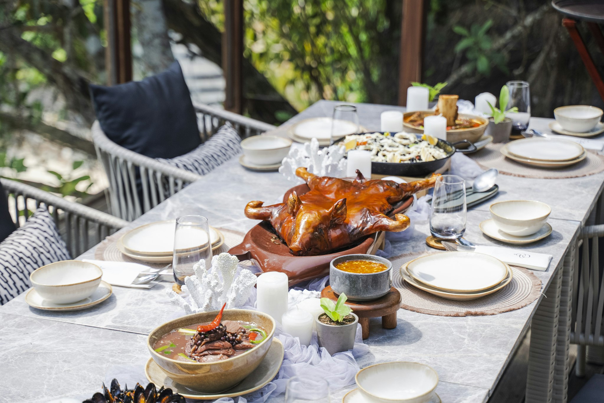 Lunch at Hunas Sunset Deck