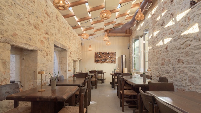 Manili Bistro - Interior