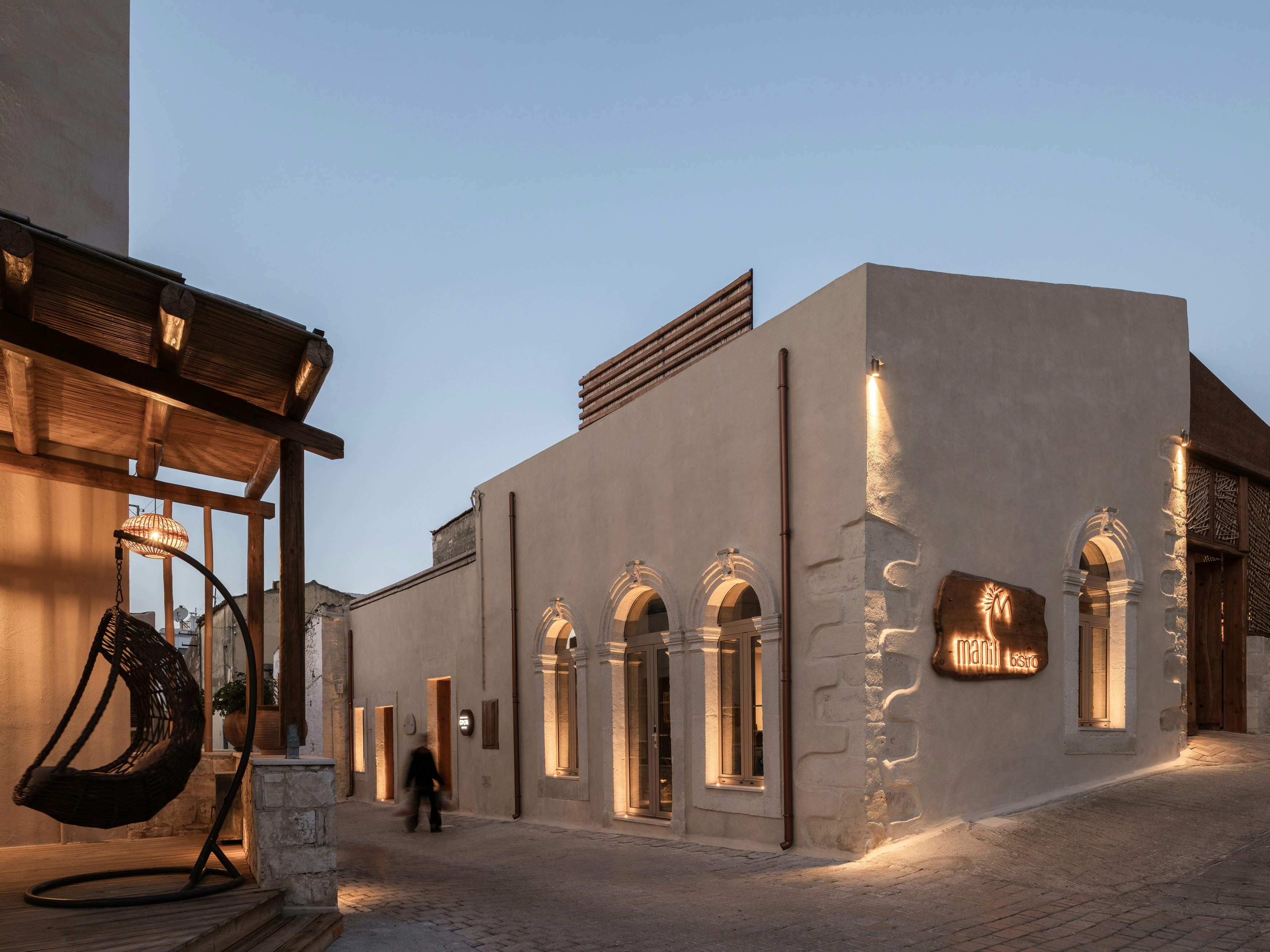 Manili Bistro Exterior