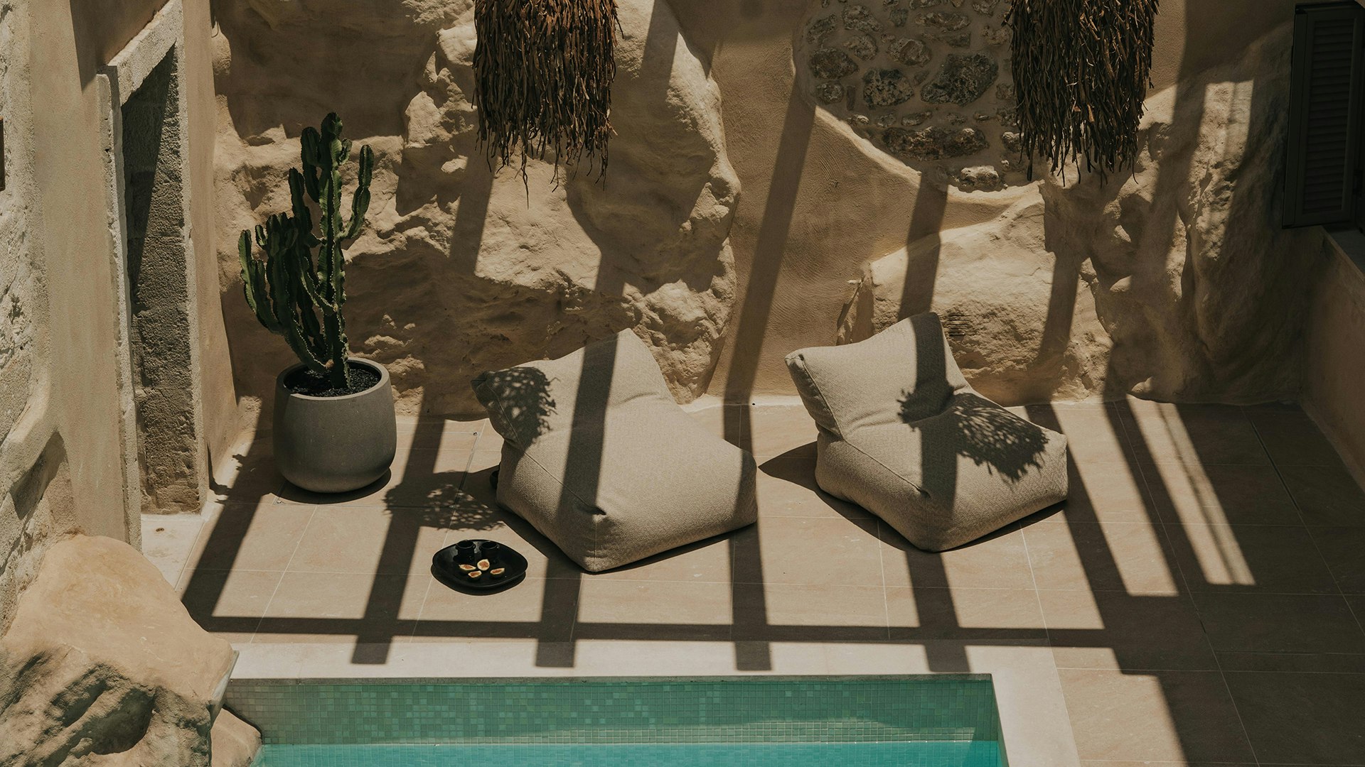 Manili Boutique Suites & Villas