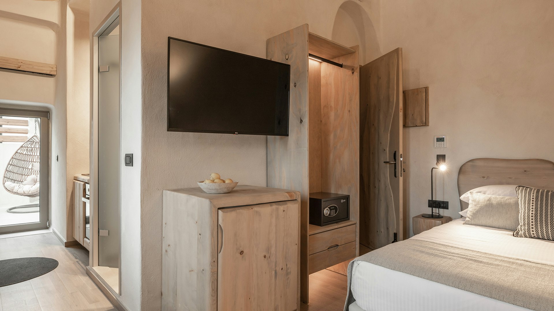 Junior Suite with Hot Tub access