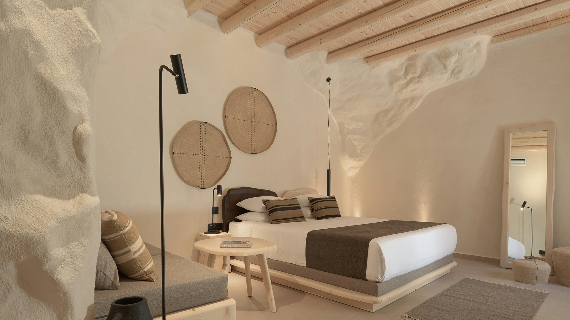 Deluxe Suite - Bedroom