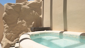 Split Level Suite with Hot Tub - Exterior