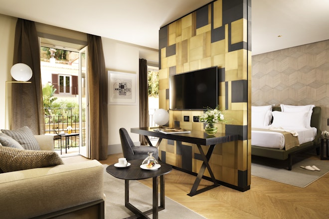 Deluxe Suite