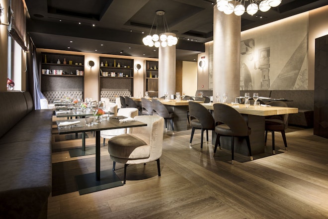 EMME Restaurant & Bar