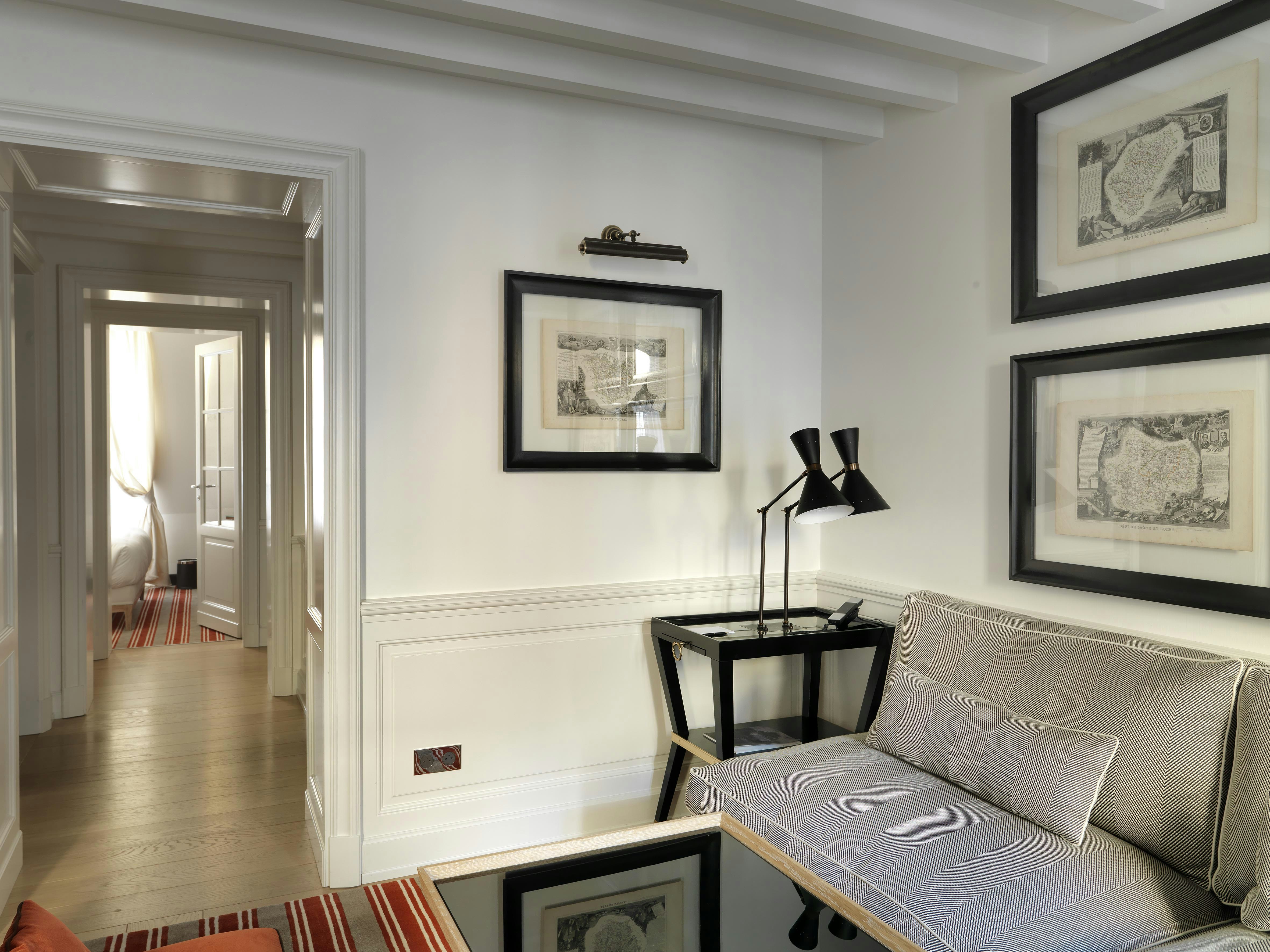 Master Suite - Living Area