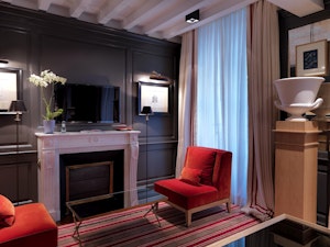 Executive Suite - Living Area