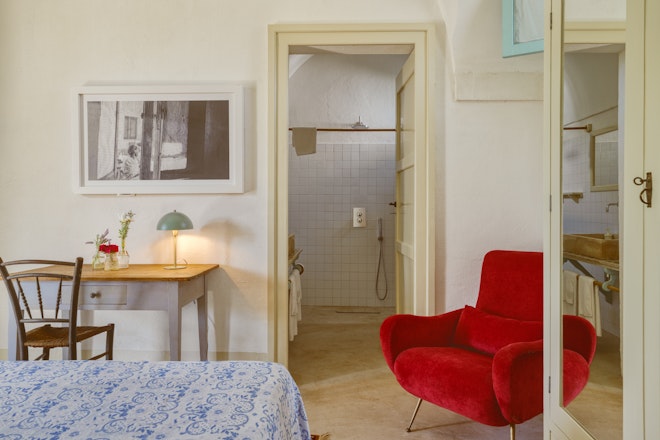 Deluxe Room - Bedroom
