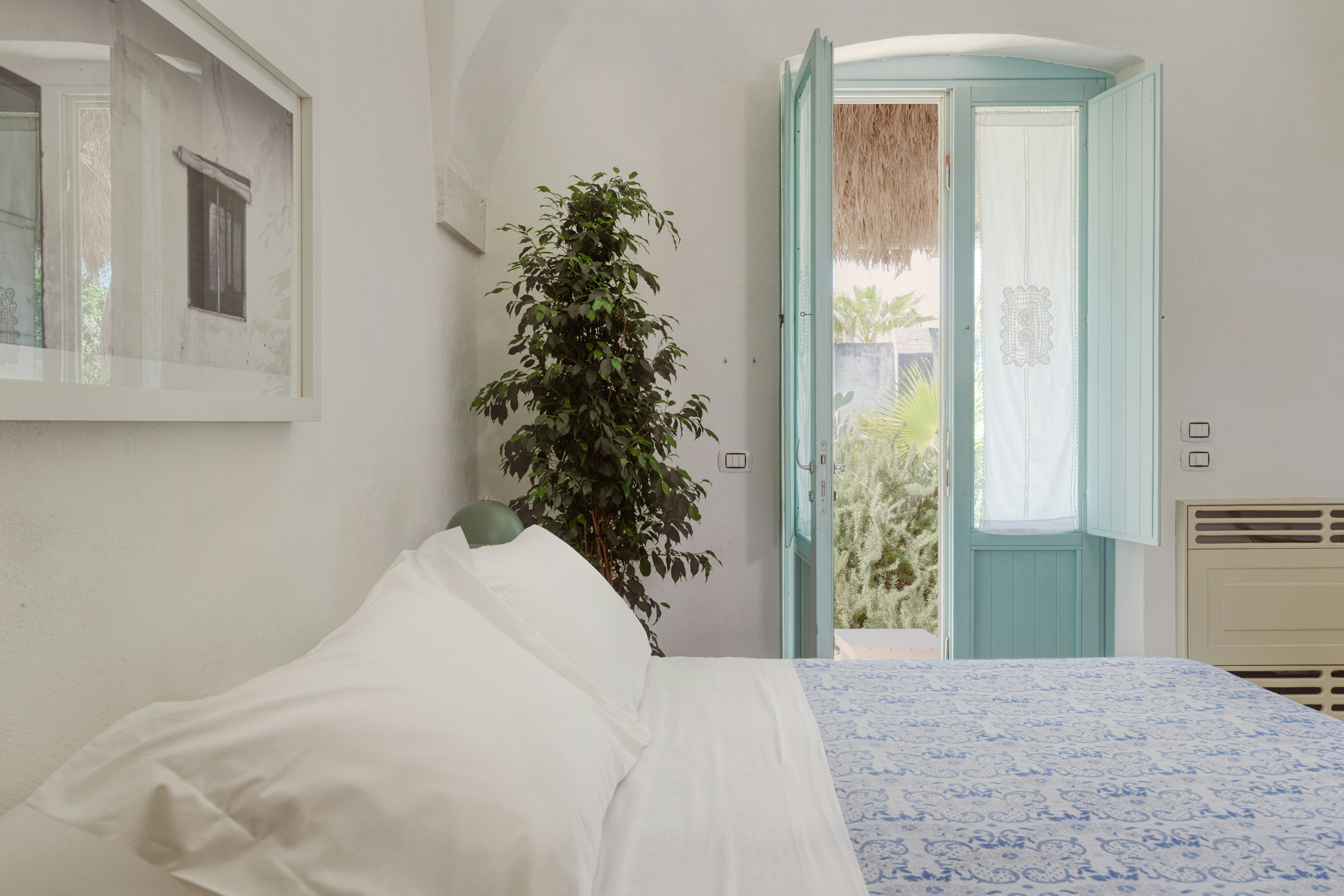 Deluxe Room - Bedroom