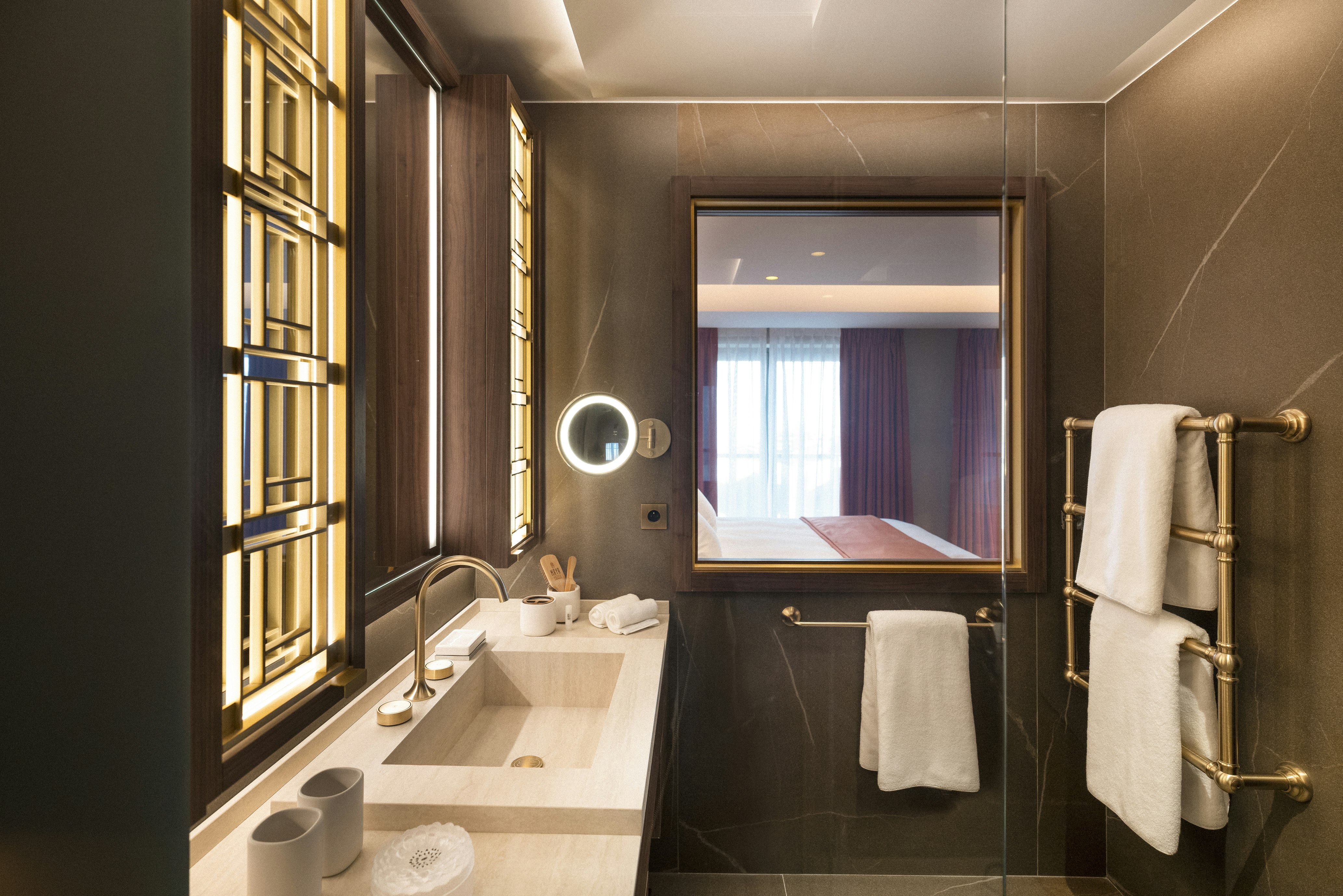 Junior Suite - Bathroom