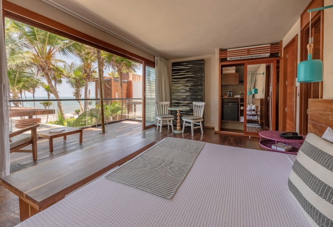 Partial Sea View Room - Bedroom