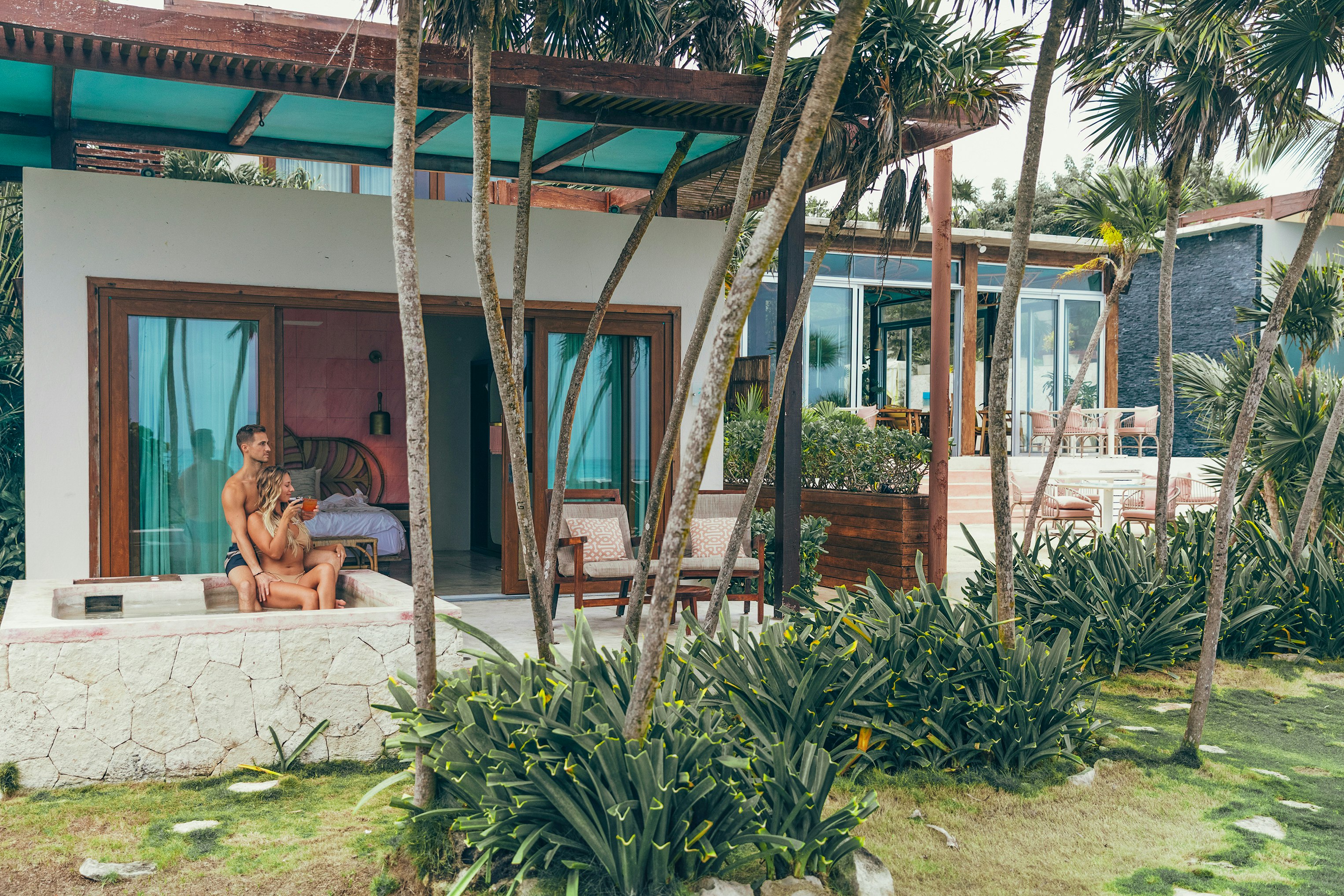 Sea Front Room - Exterior