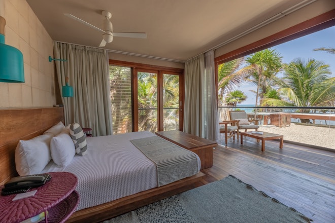 Partial Sea View Room - Bedroom