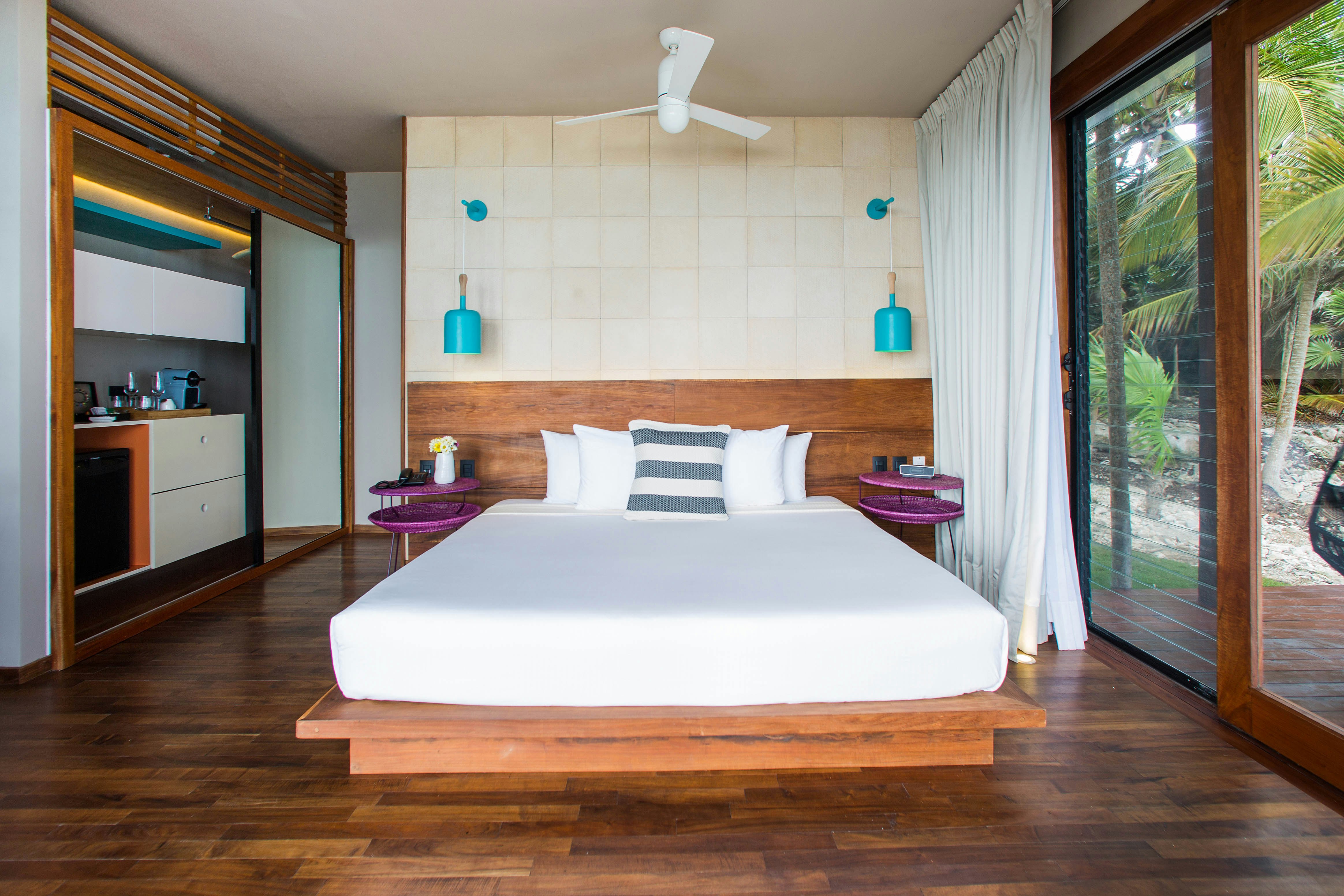 Sea Front Room - Bedroom