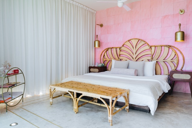 Sea Front Room with Plunge Pool - Bedroom