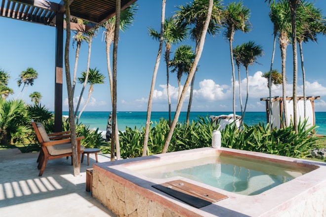 Sea Front Room with Plunge Pool - Pool