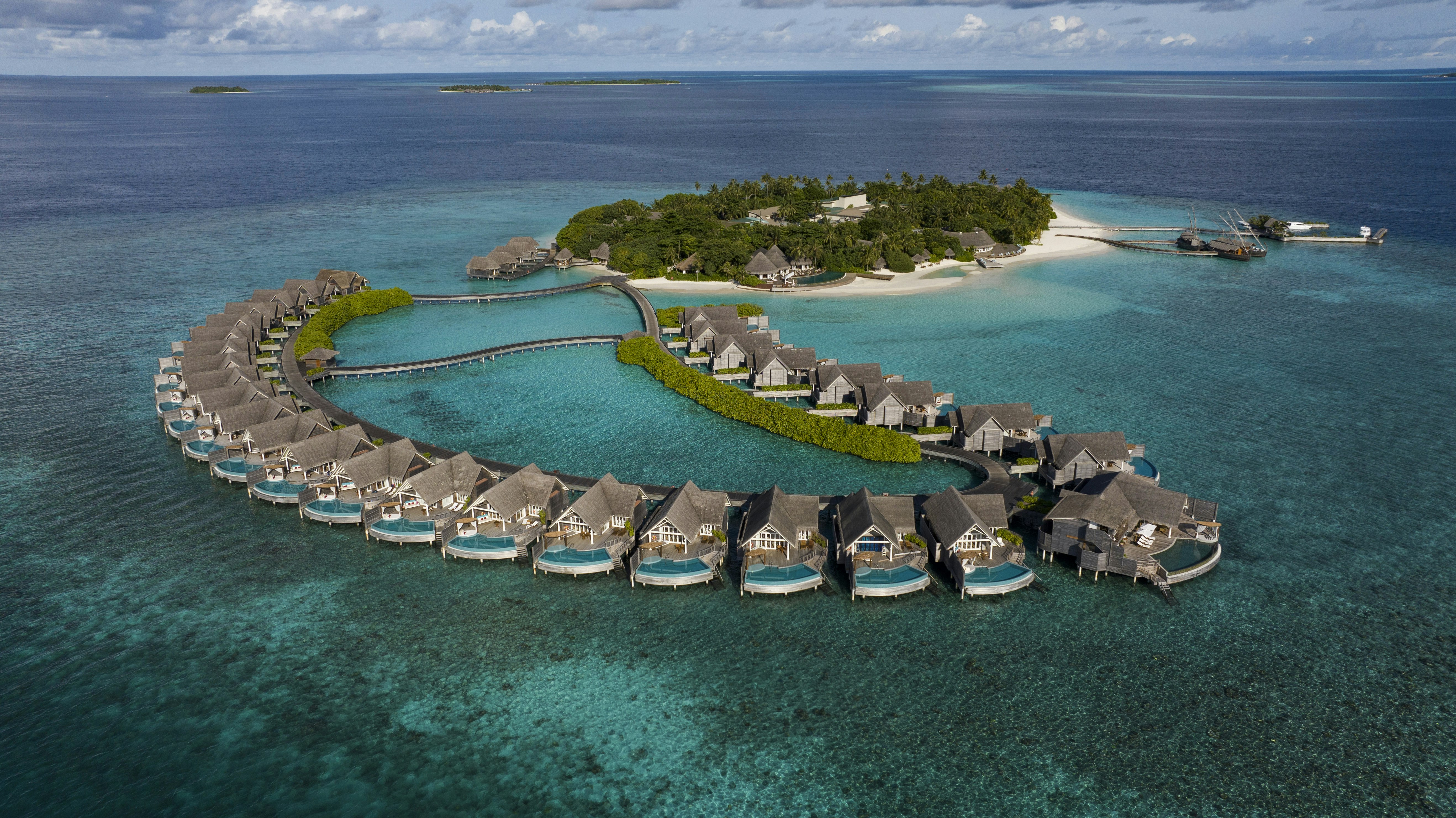 Water Villa with Private Pools