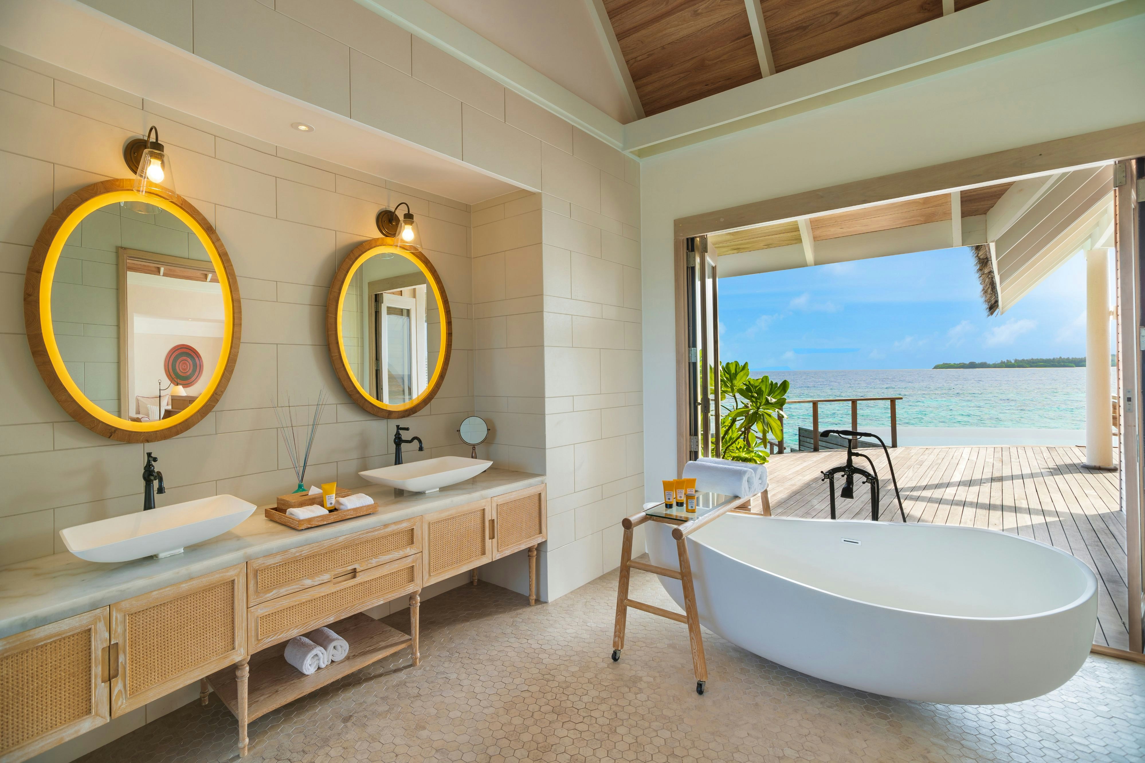 Water Pool Villa Bathroom