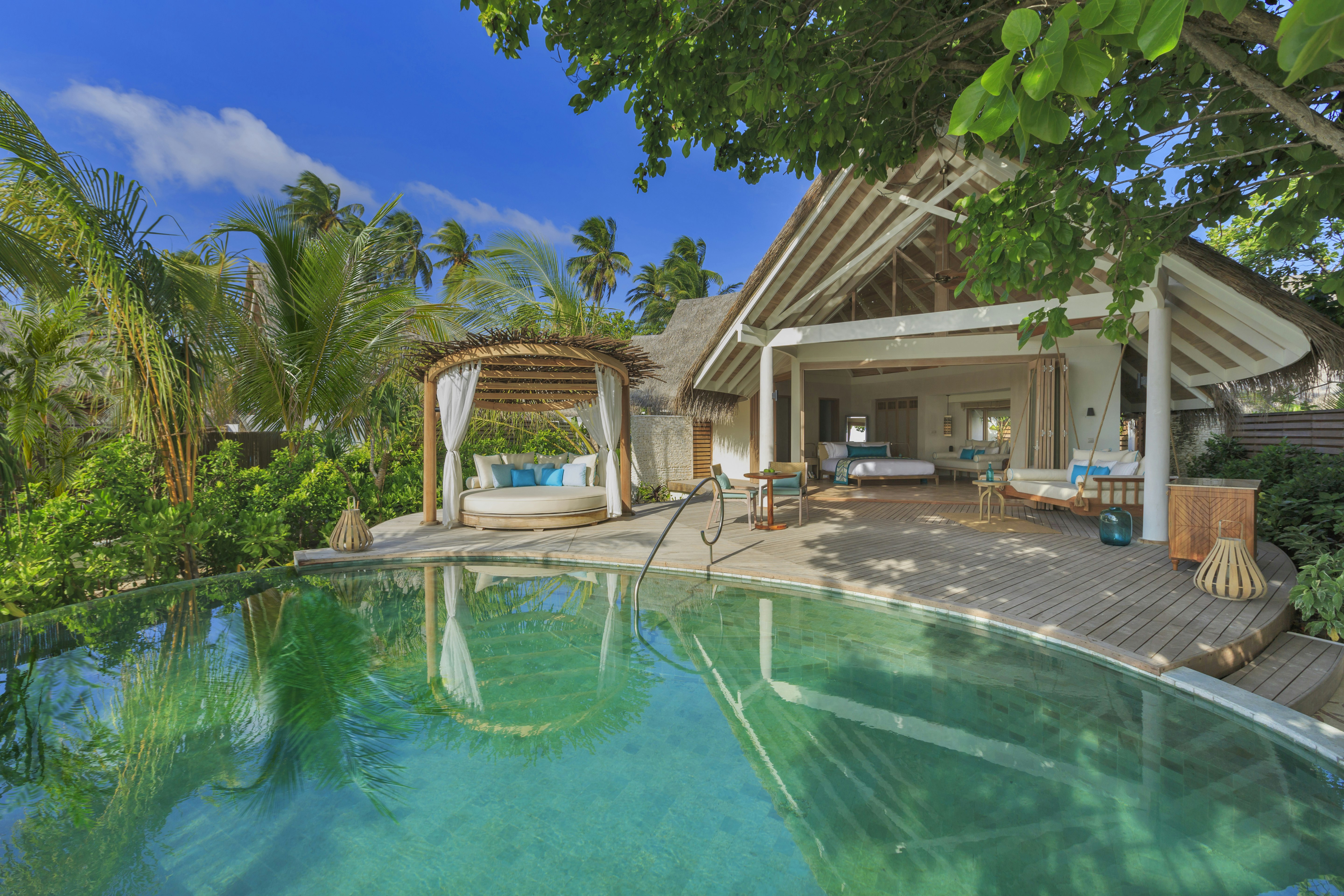 Beach Pool Villa - Pool Deck