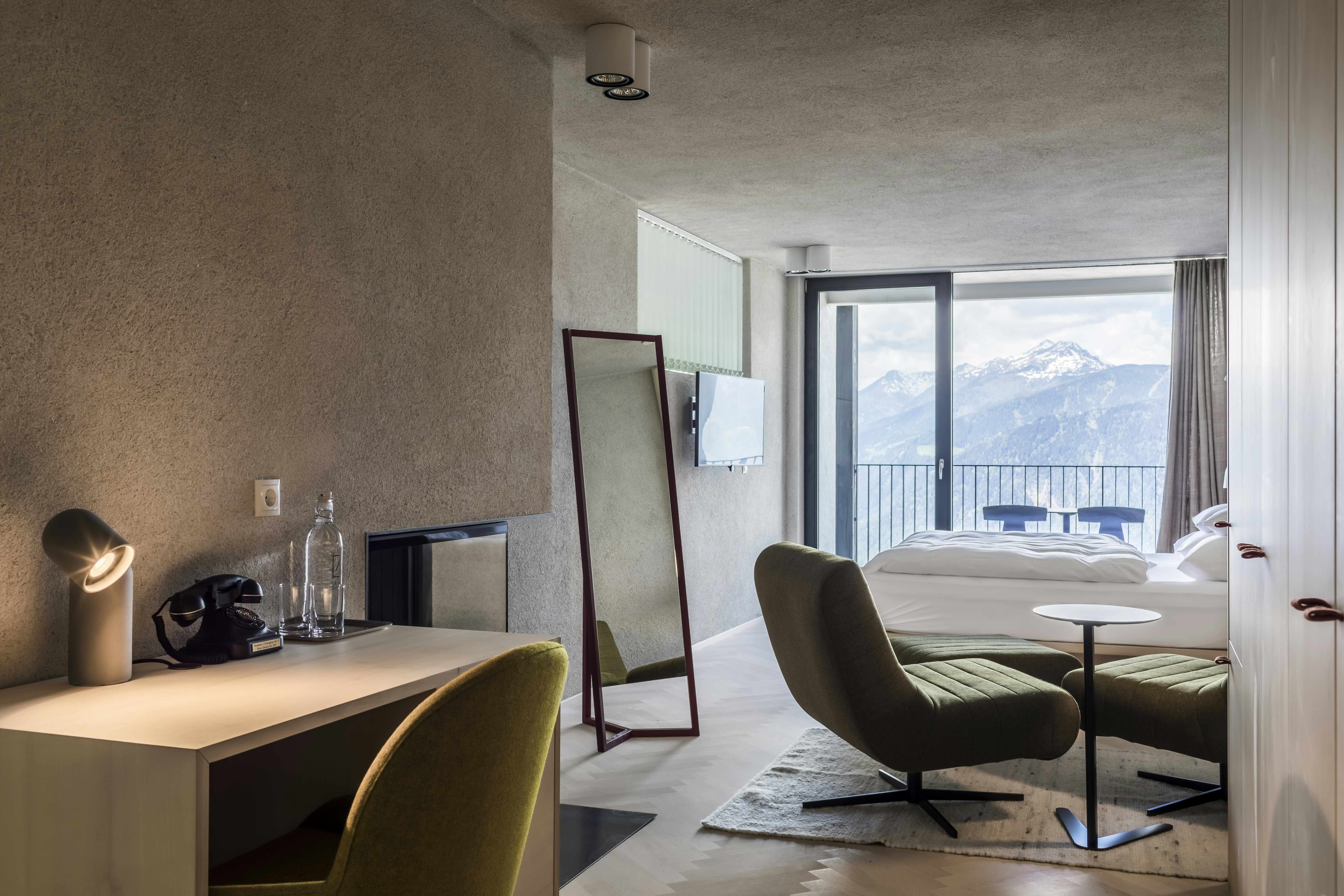 Deluxe Room - Bedroom