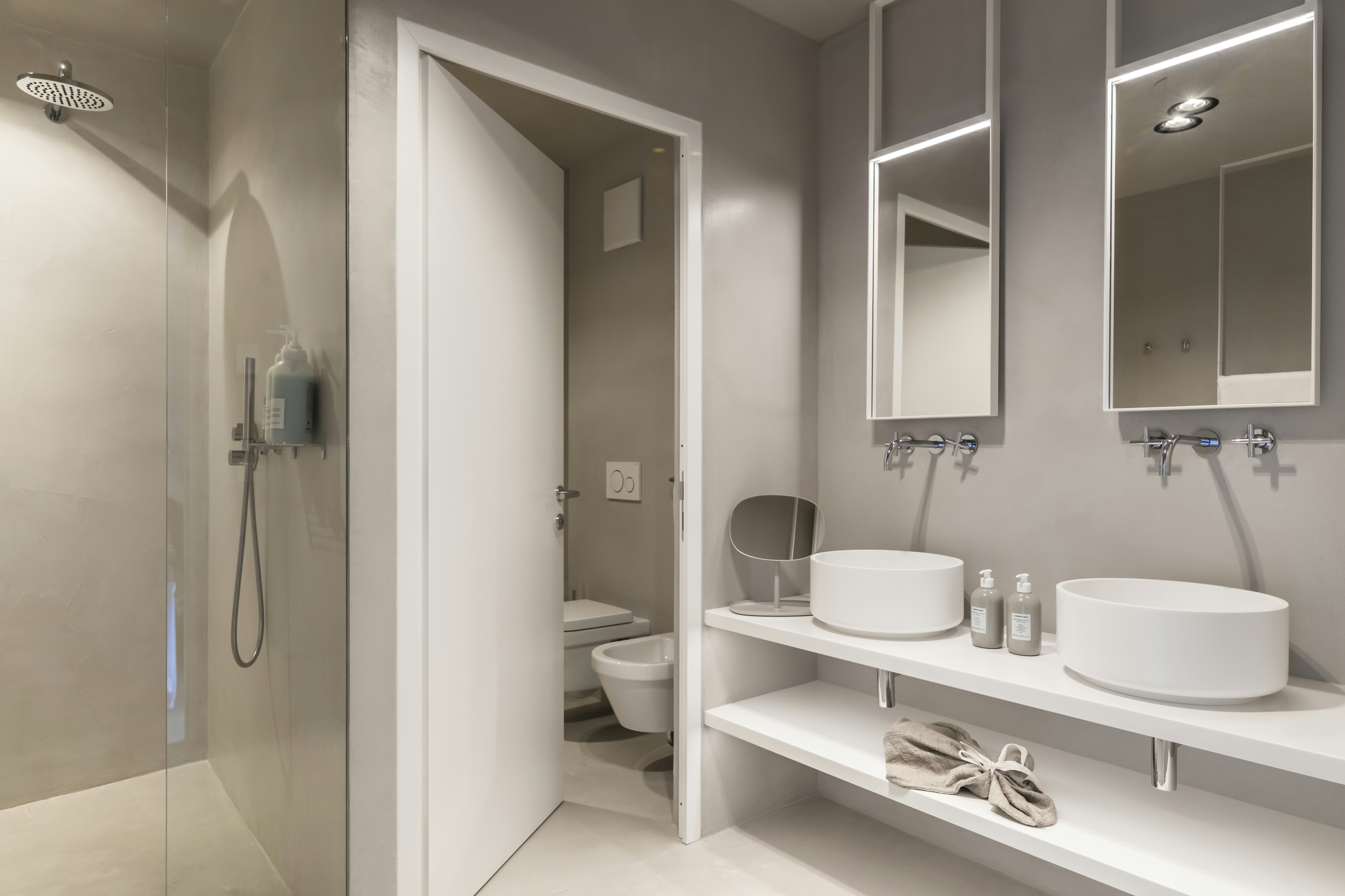 Superior Room 2nd Floor - Bathroom