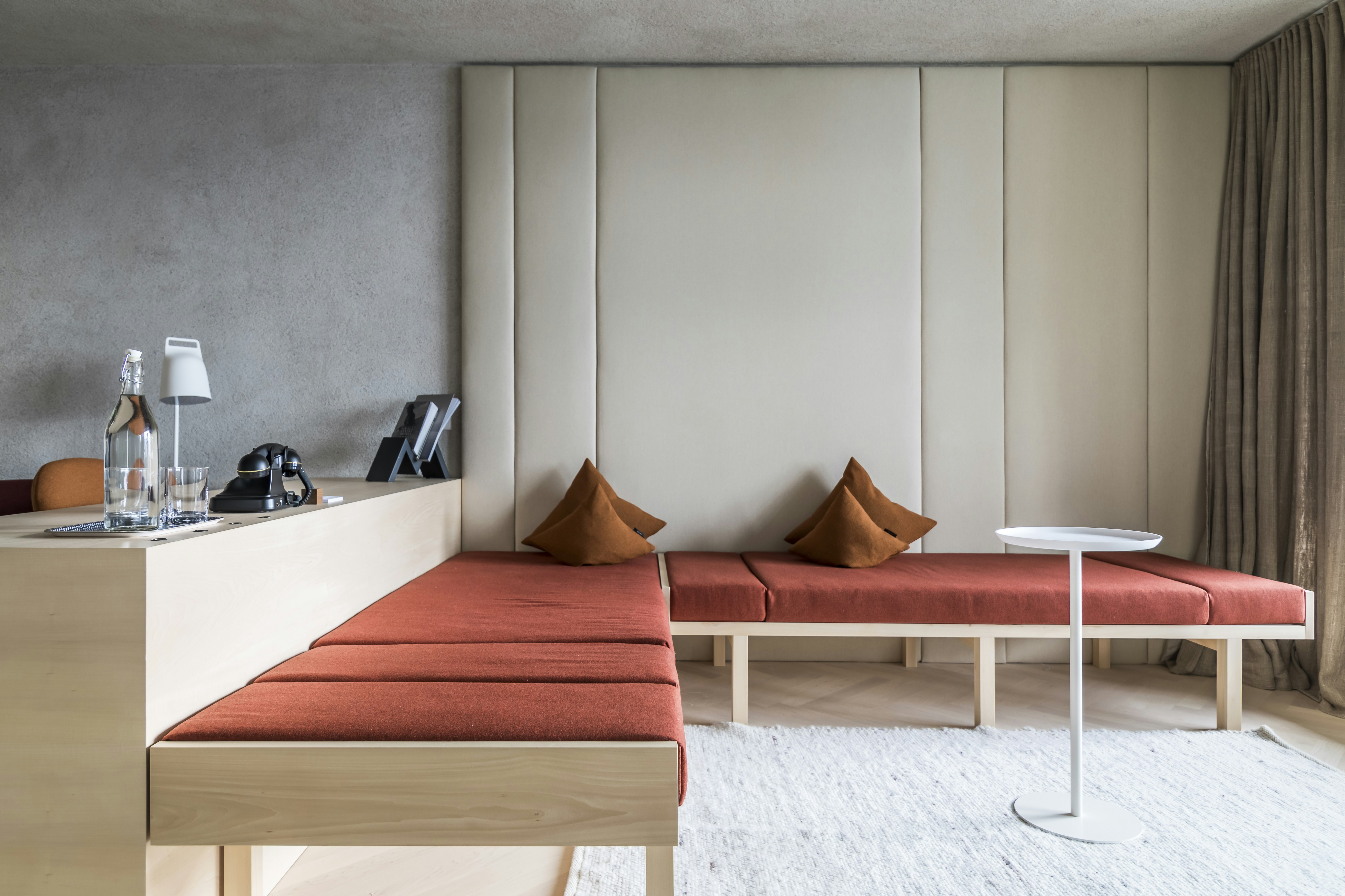 Junior Suite 2nd Floor - Living Area