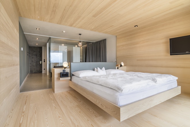 Guest Room 3rd Floor - Bedroom