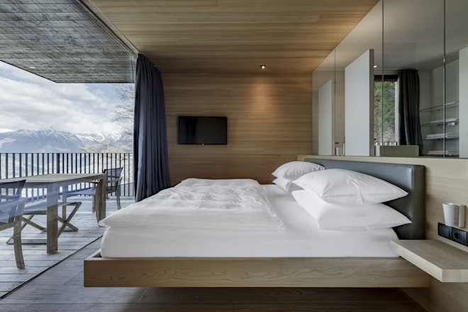 Guest Suite 103 - Bedroom