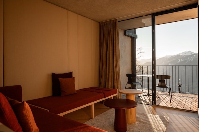 Junior Suite 3rd Floor - Living Area